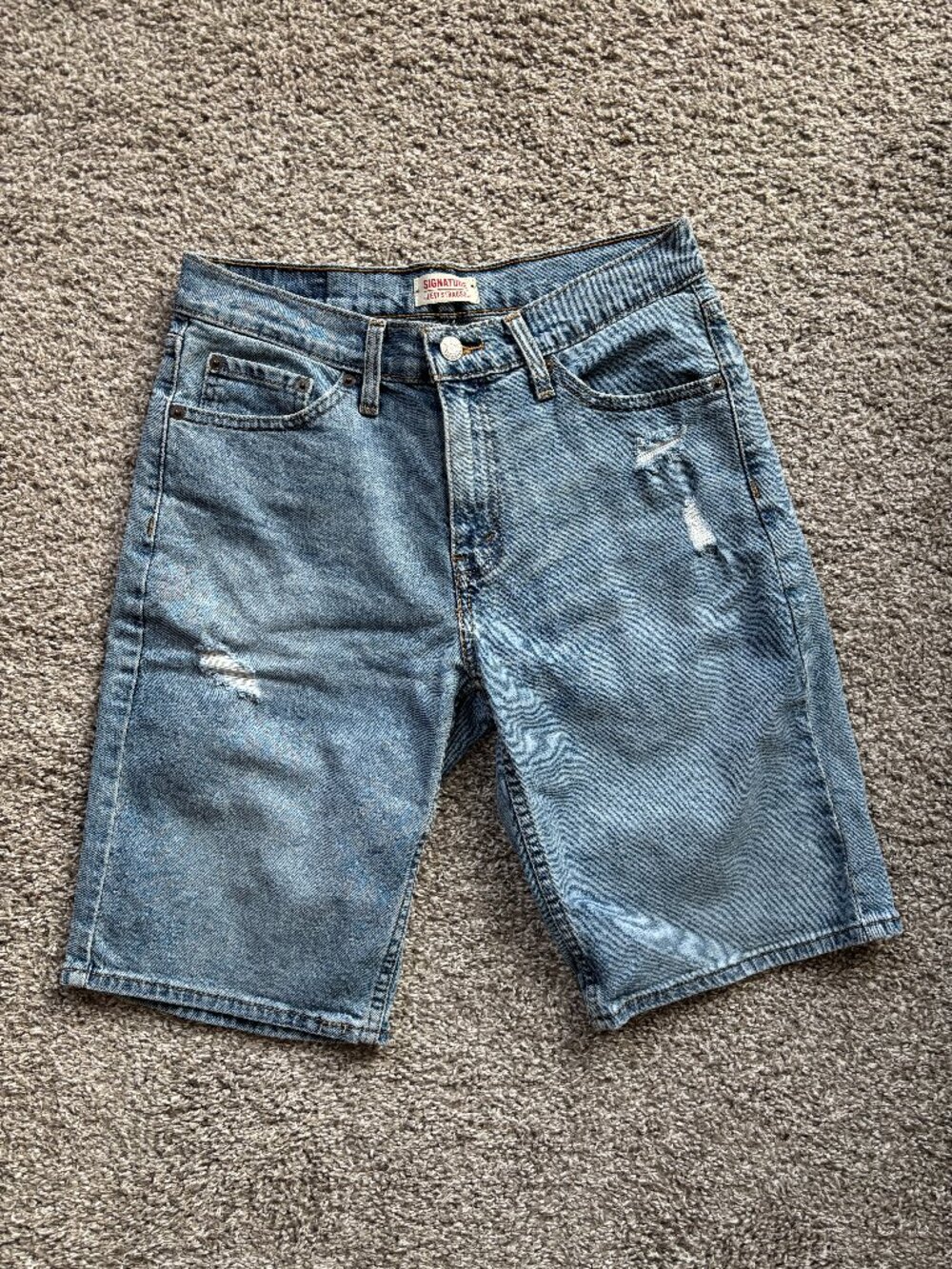 Levi Strauss SIGNATURE Longer Length Distressed Shorts